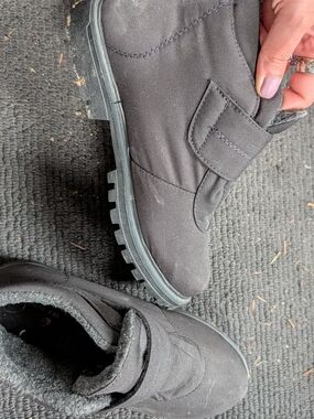 Toe Warmers Winter Boots With Ice Traction On Bottom